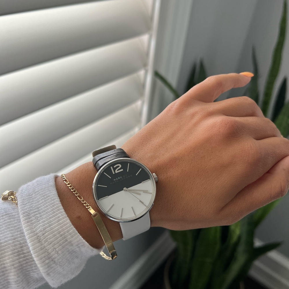 Two Marc Jacobs Watches - Picture 5 of 5